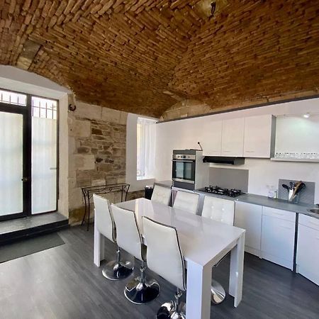 Jolie Appartement T2 Nîmes Exteriér fotografie