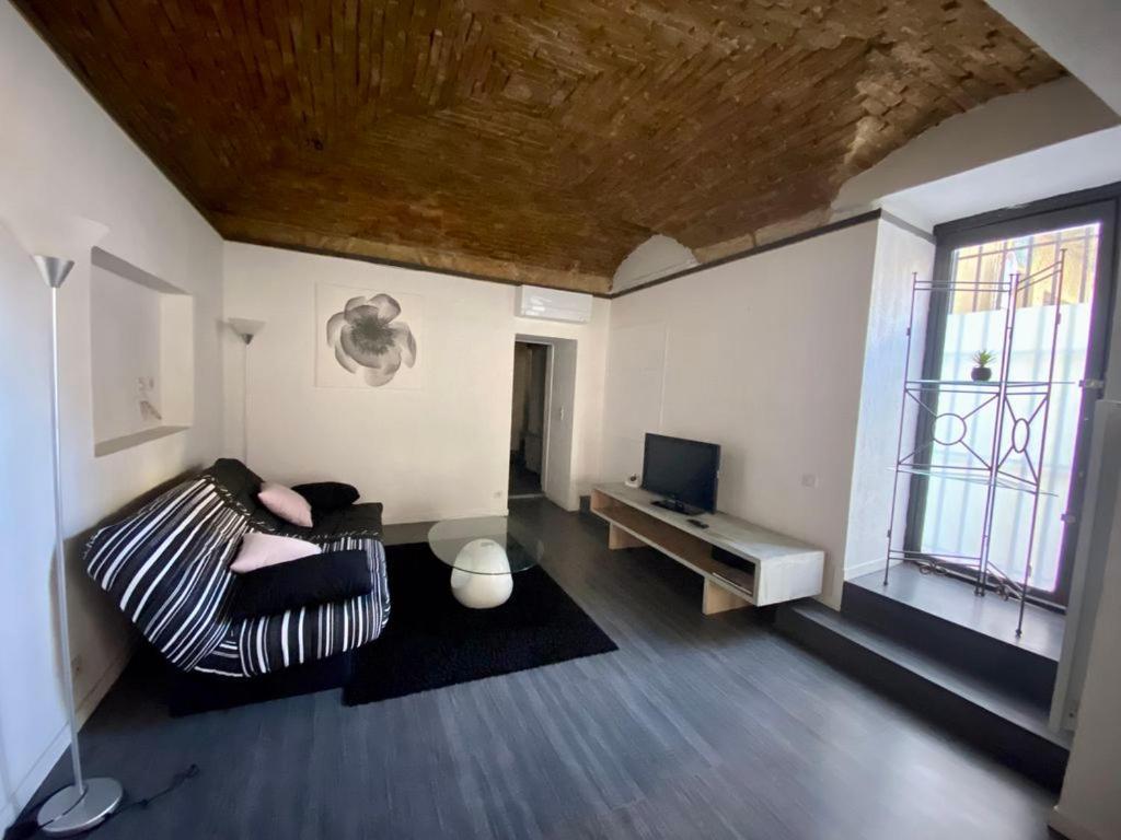 Jolie Appartement T2 Nîmes Exteriér fotografie